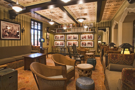 1901 Lounge - Disney California Adventure